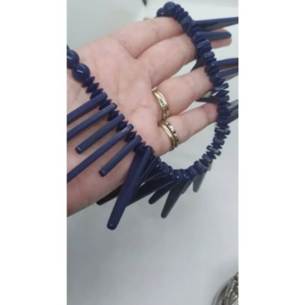 Vintage Navy Blue Spike necklace‎